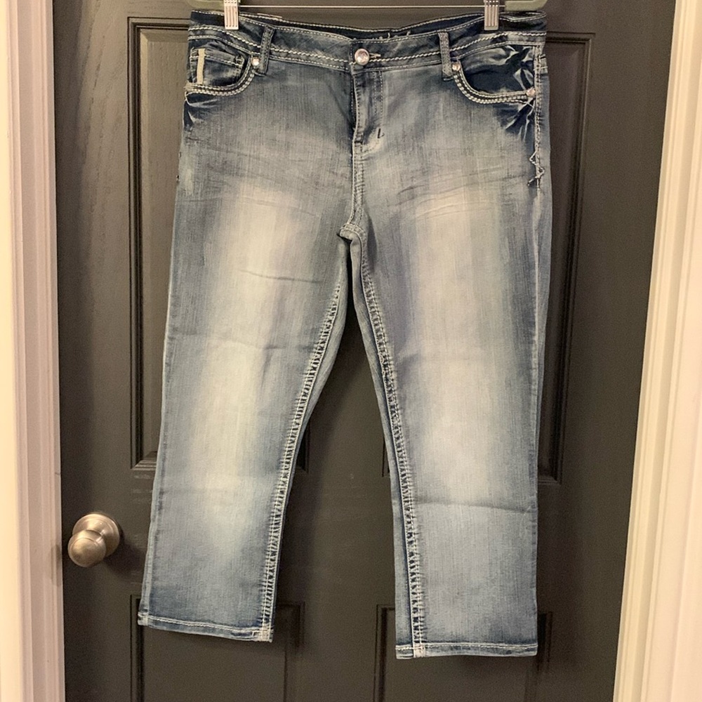 Marurices Jean capris with Crystal domes size 13/14